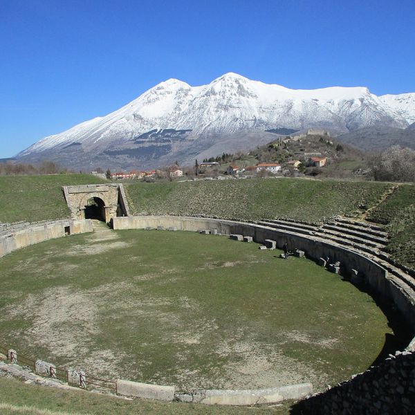 La storia della colonia romana di Alba Fucens